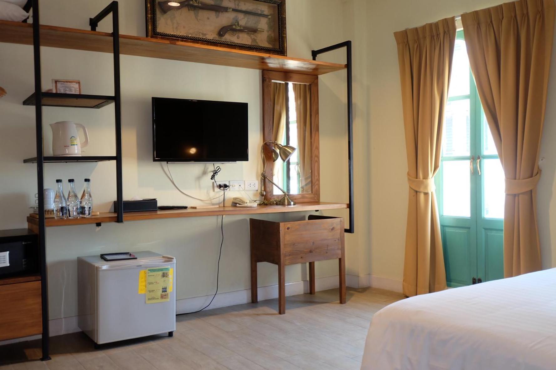 Siri Poshtel Bangkok Hostel Exterior foto